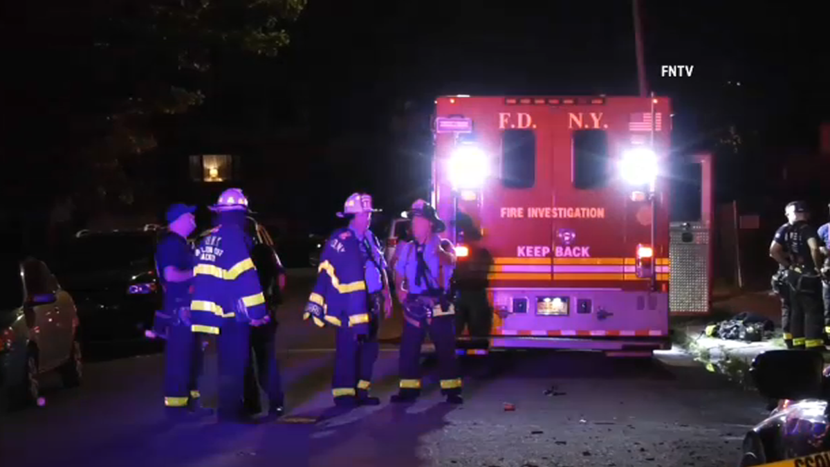 FDNY Firefighter Hurt Battling Staten Island House Fire – NBC New York