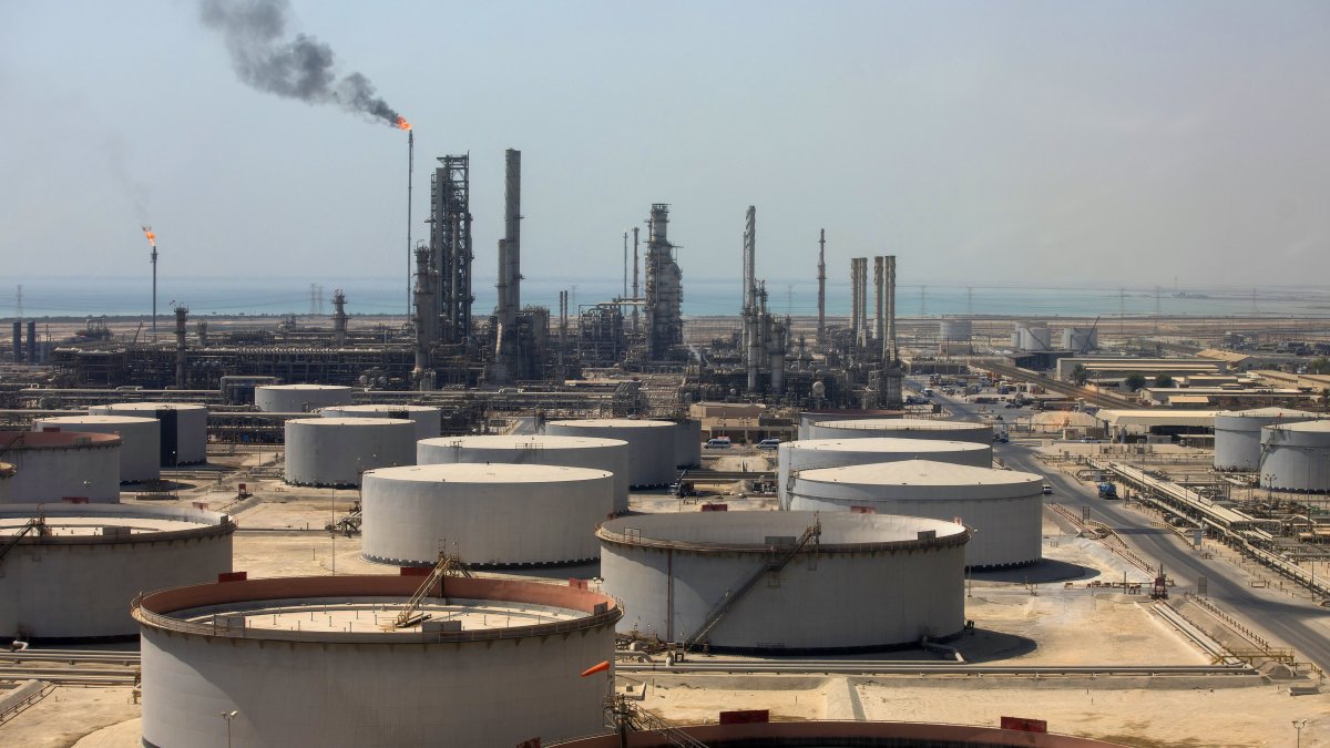 OPEC+ Output Cut Is Mostly a 'Political Snub' and Sends Symbolic Message, Analysts Say – NBC New York - Vimarsana News