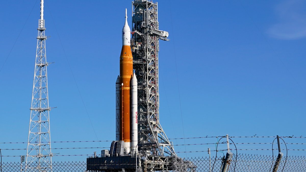 NASA Fuels Moon Rocket in Artemis I Test But Is Hit Again With Pesky ...