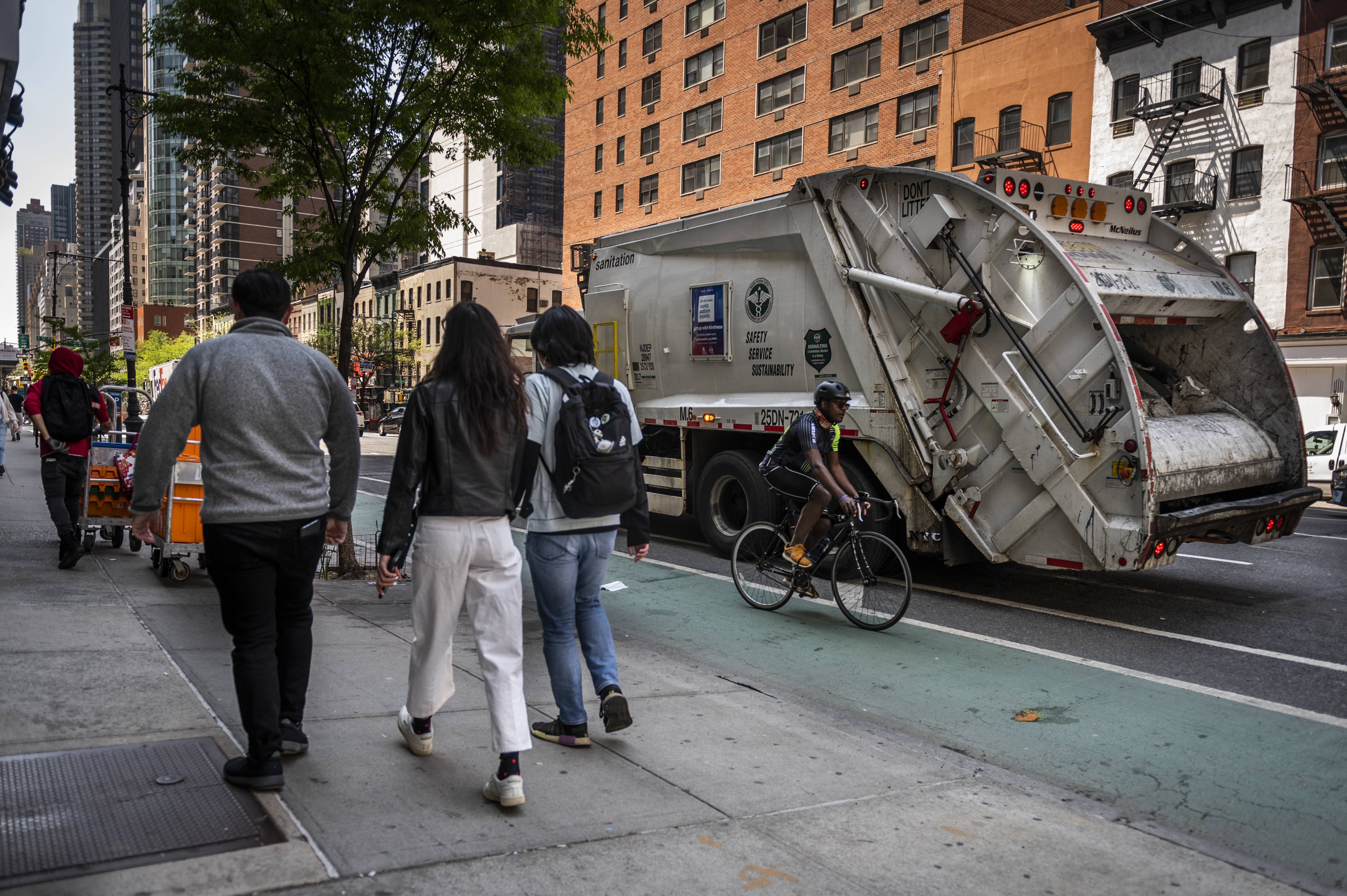 Street vending in NYC will soon be handled by the sanitation