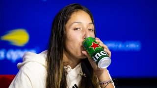 NEW YORK, NEW YORK – SEPTEMBER 07: Jessica Pegula of the United States drinks a can of Heineken while talking to the media after losing to Iga Swiatek of Poland in her quarter-final match on Day 10 of the US Open Tennis Championships at USTA Billie Jean King National Tennis Center on September 07, 2022 in New York City.