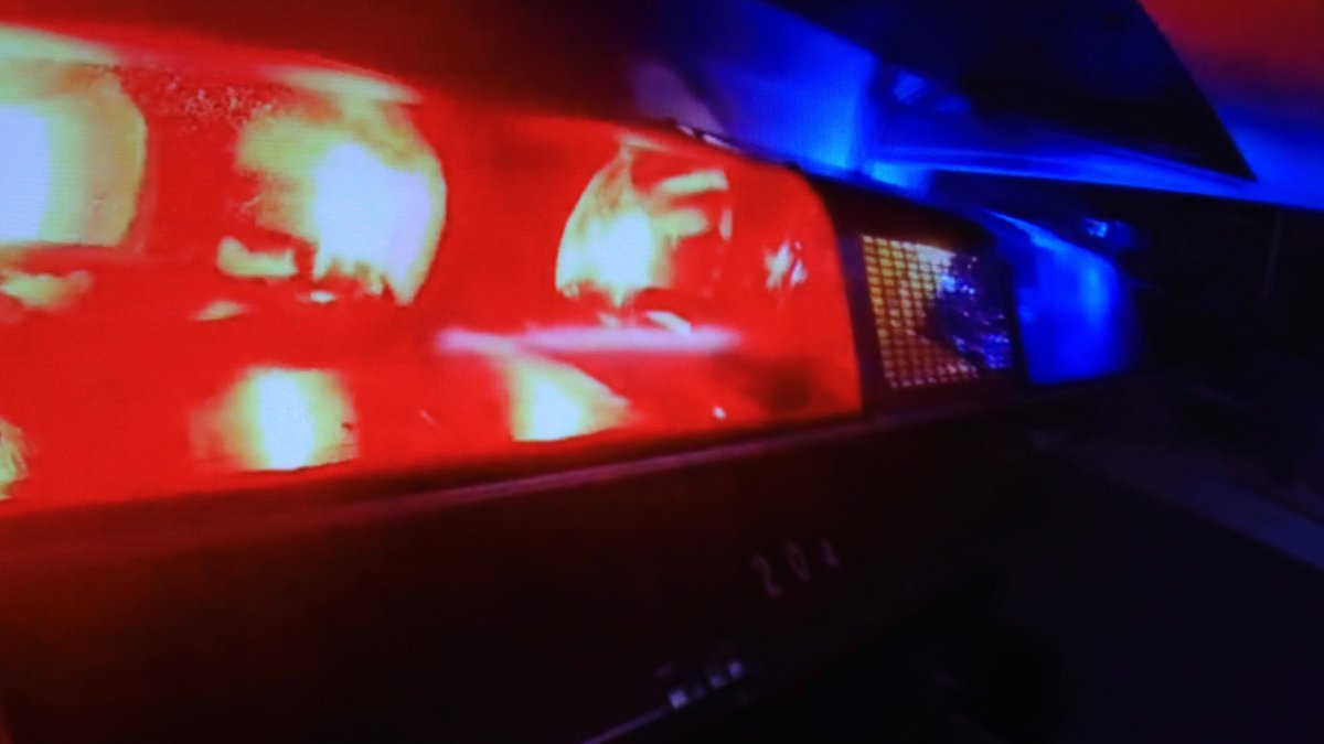 A Paramedic Responded to a Car Crash. Later, She Learned the Dying Victim Was Her Daughter - Vimarsana News