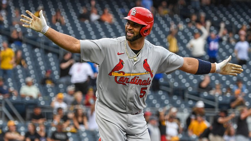 Pujols hits 693rd home run, ties one Bonds record