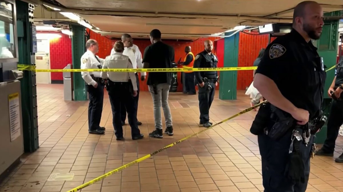 Three Hurt in Separate and Unprovoked Stabbing Attacks Across NYC – NBC New York