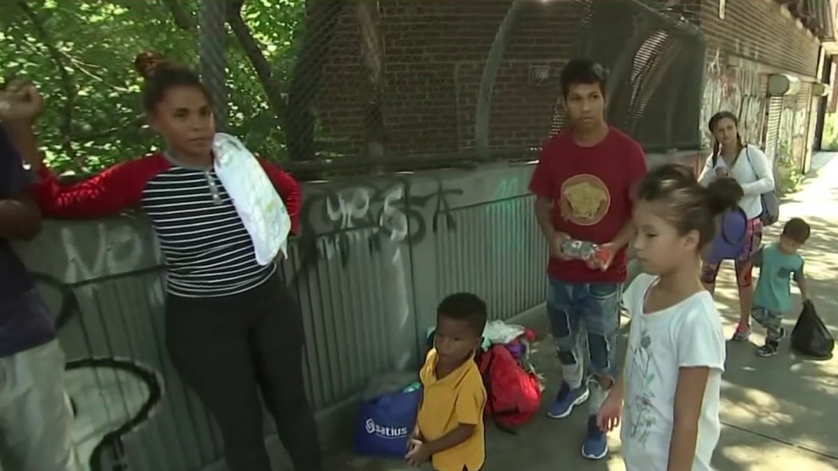 Nyc Mayor Declares State Of Emergency Amid Migrant Influx In City Shelters Nbc New York