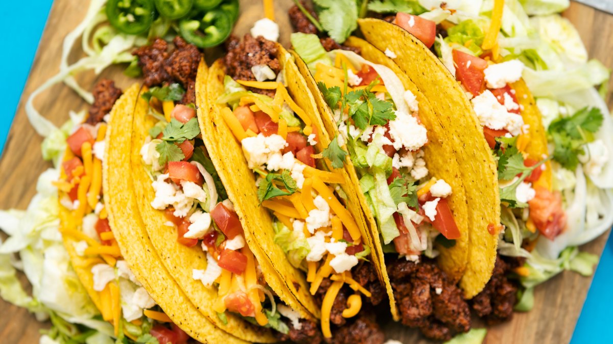 18 deals and freebies for National Taco Day 2023 – NBC New York - Vimarsana News