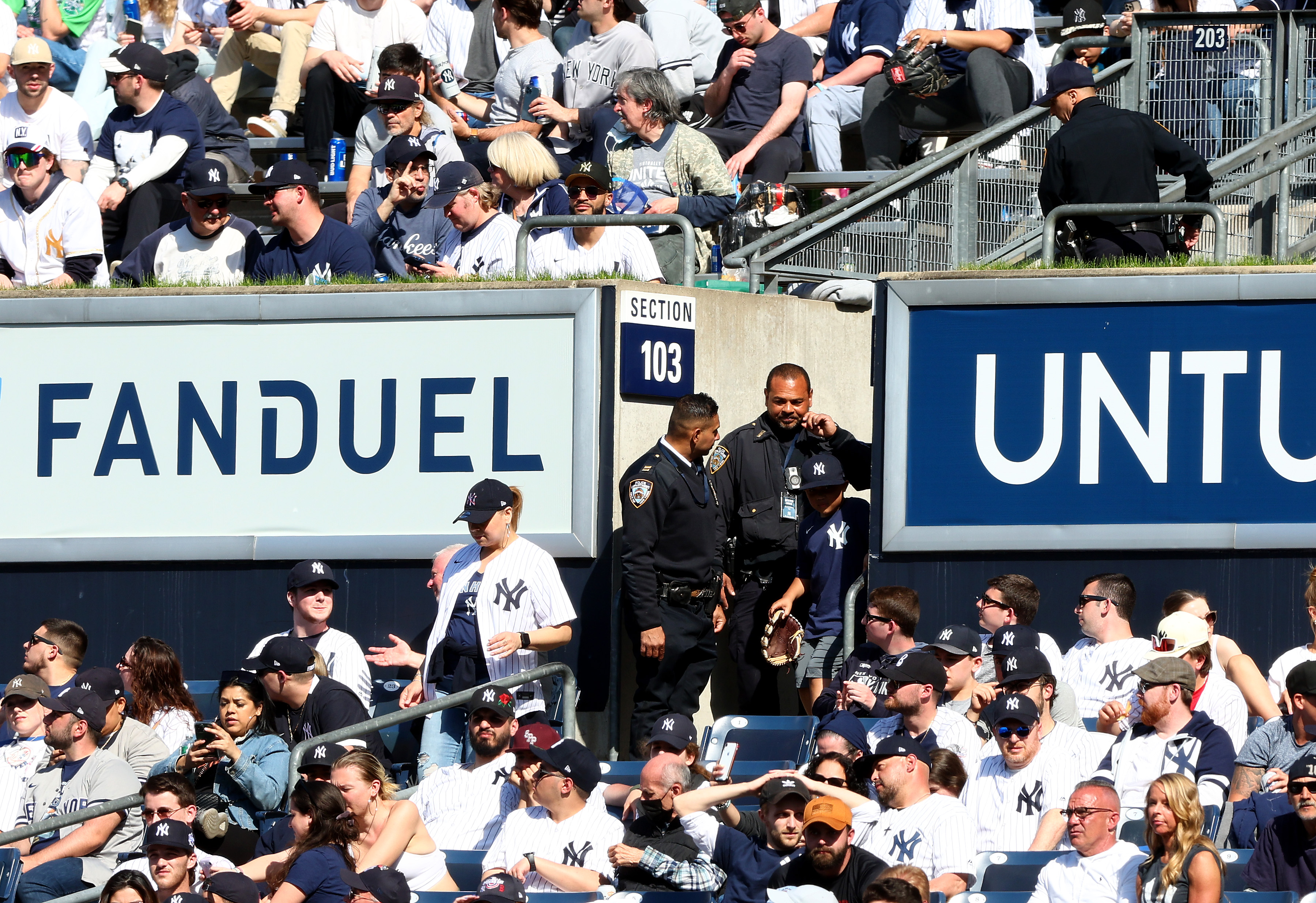 Yankee Game Today Cleveland Guardians Expect Rowdy Bronx Fans at