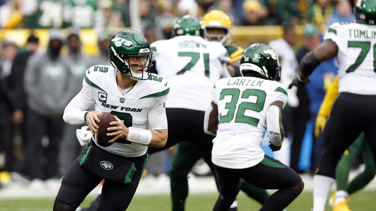 Say cheese: Jets' Sauce Gardner gets special piece of headgear after  beating Packers