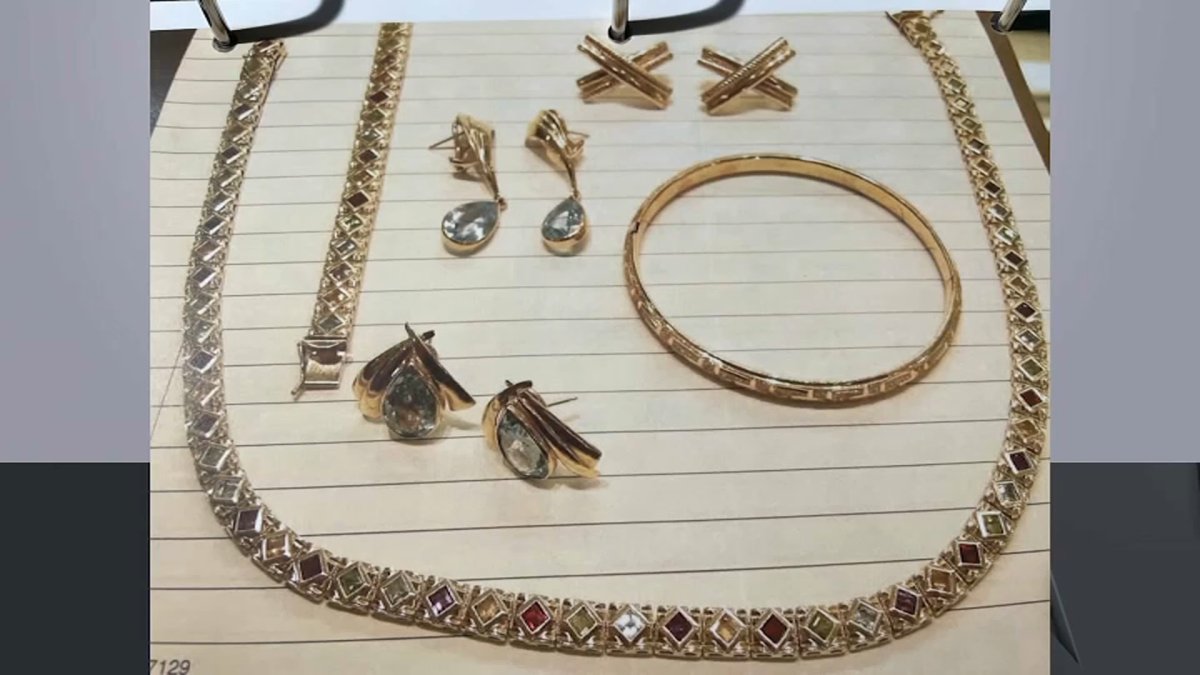 How Kingold Jewelry's fake gold bars slipped through scrutiny in one of  China's biggest loan scams