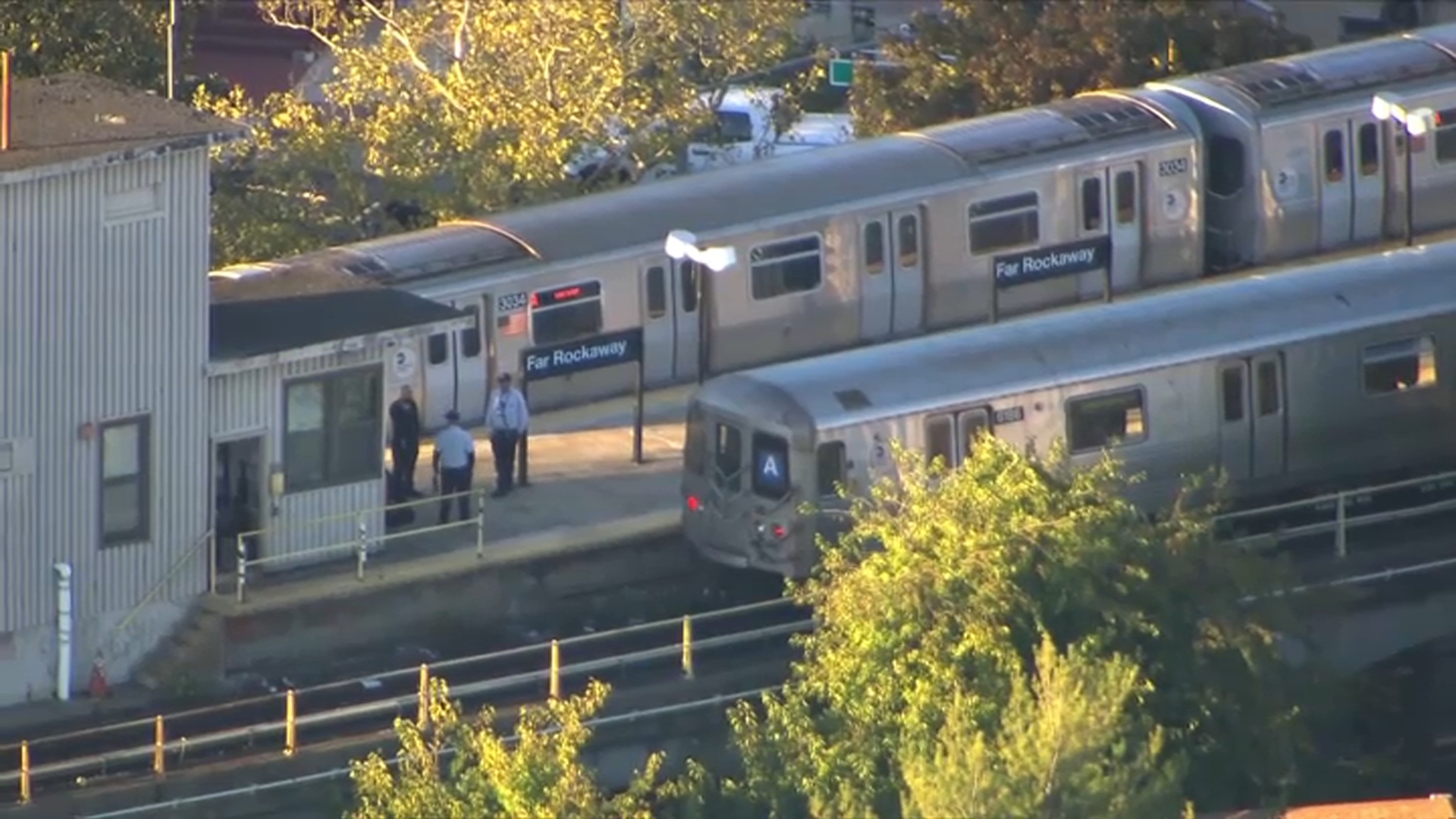 Teen Killed in Queens Subway Shooting 4th Transit Slaying in 2 Weeks