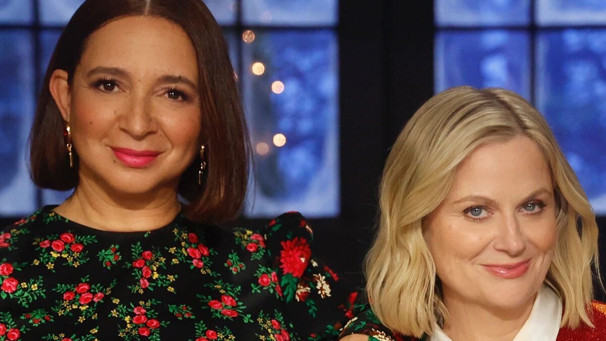 Ring in the Holidays With Amy Poehler and Maya Rudolph on Peacock – NBC ...