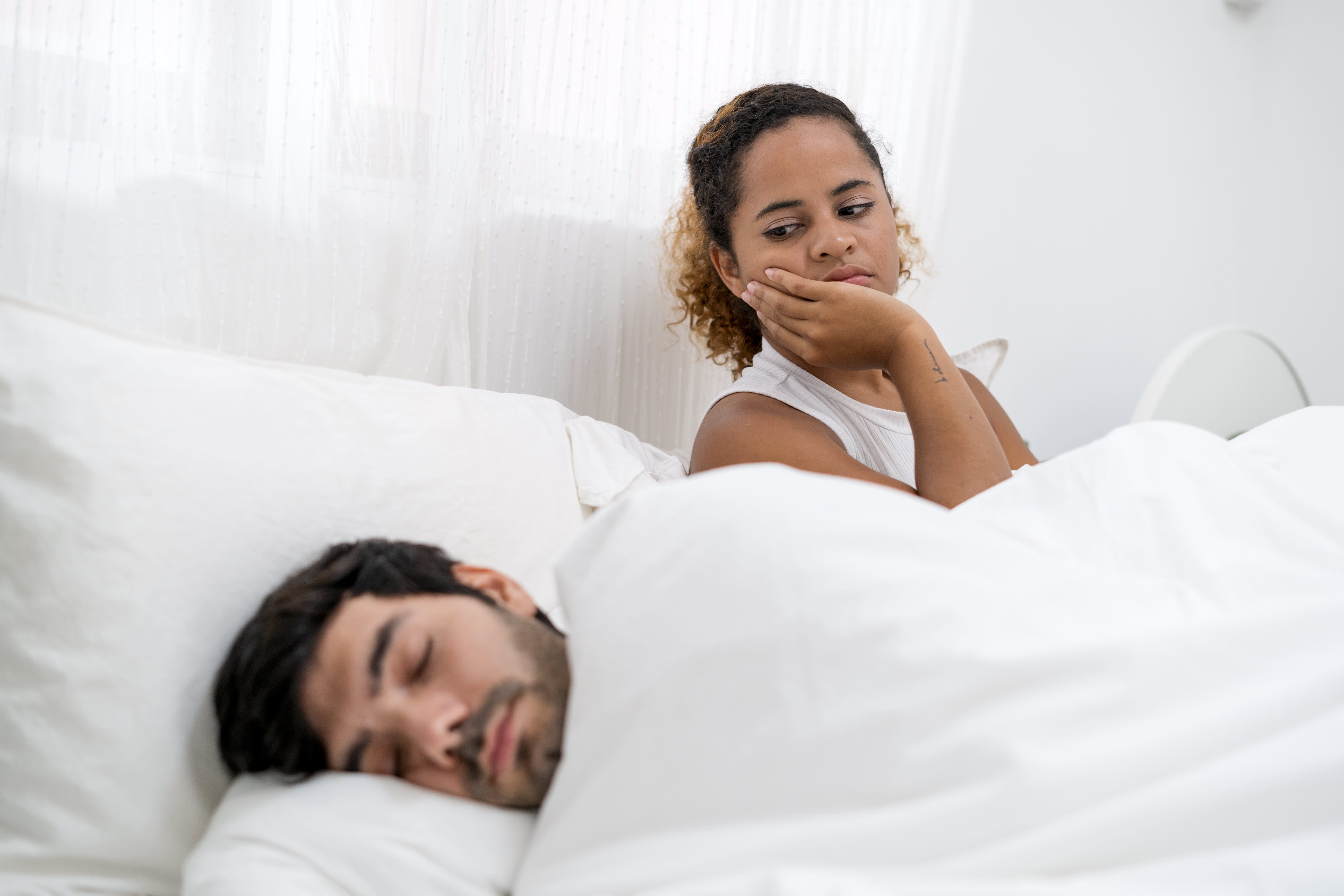 Do you and your partner need a sleep divorce? Heres what to consider and 4 tips from an expert pic