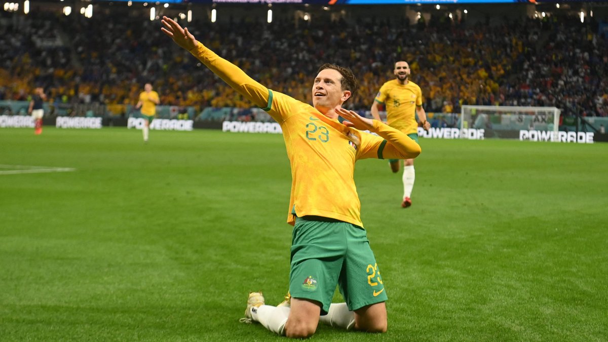 Craig Goodwin Gives Australia 1-0 Lead Over France in 2022 World Cup ...