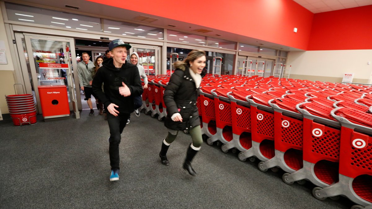 How to Score the Best Black Friday Deals This Year – NBC New York - Vimarsana News