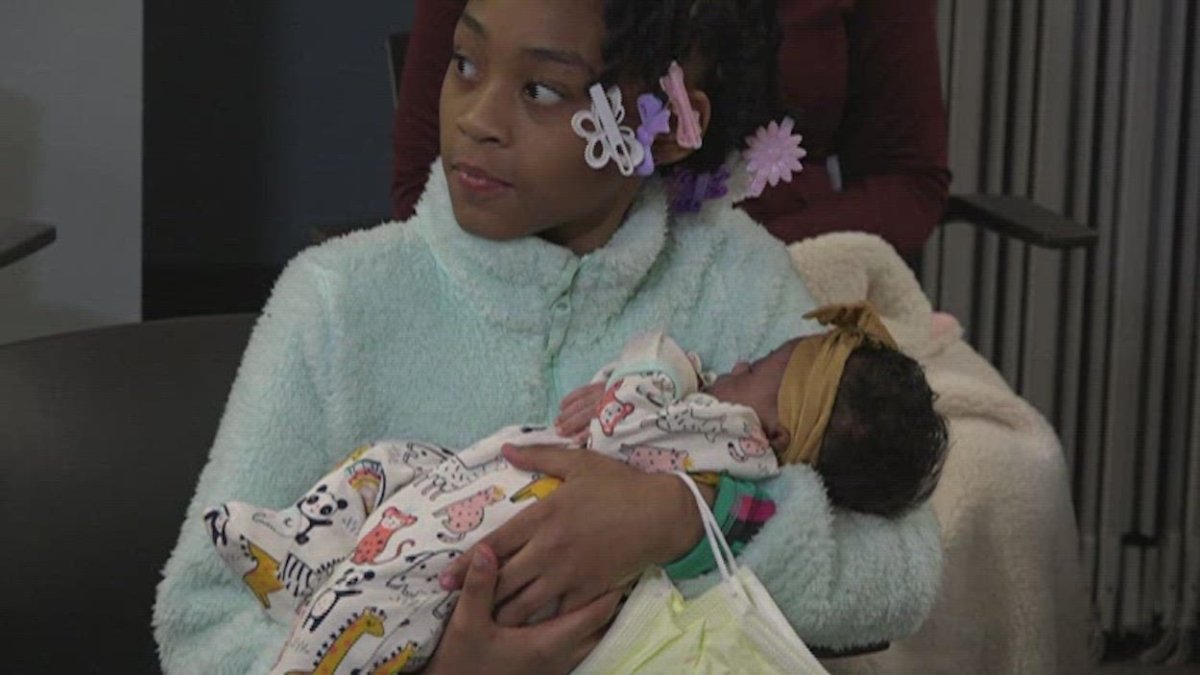10-Year-Old Missouri Girl Helps Mom Deliver Baby at Home – NBC New York - Vimarsana News