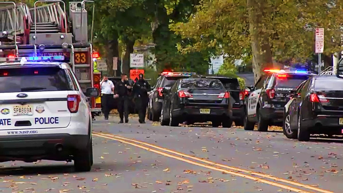 Two Cops Shot By Man With Long Gun In Newark; No One In Custody ...