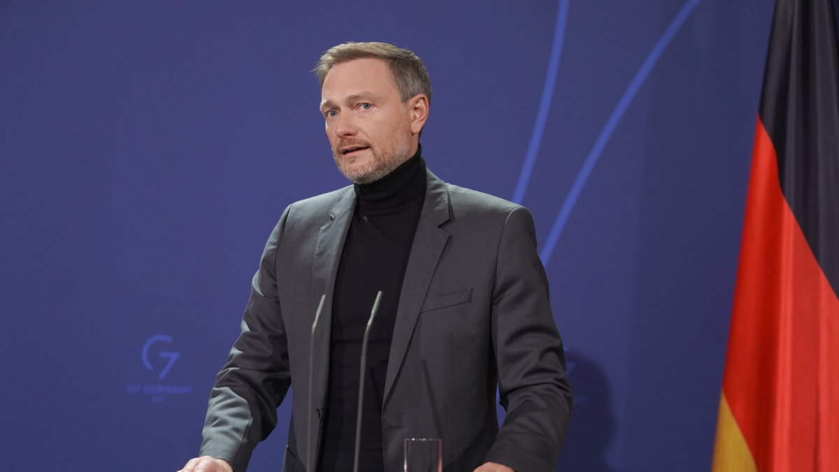 Germany Says Borrowing More Money to Compete With the U.S. Would Be a 'Threat' to Europe – NBC New York - Vimarsana News