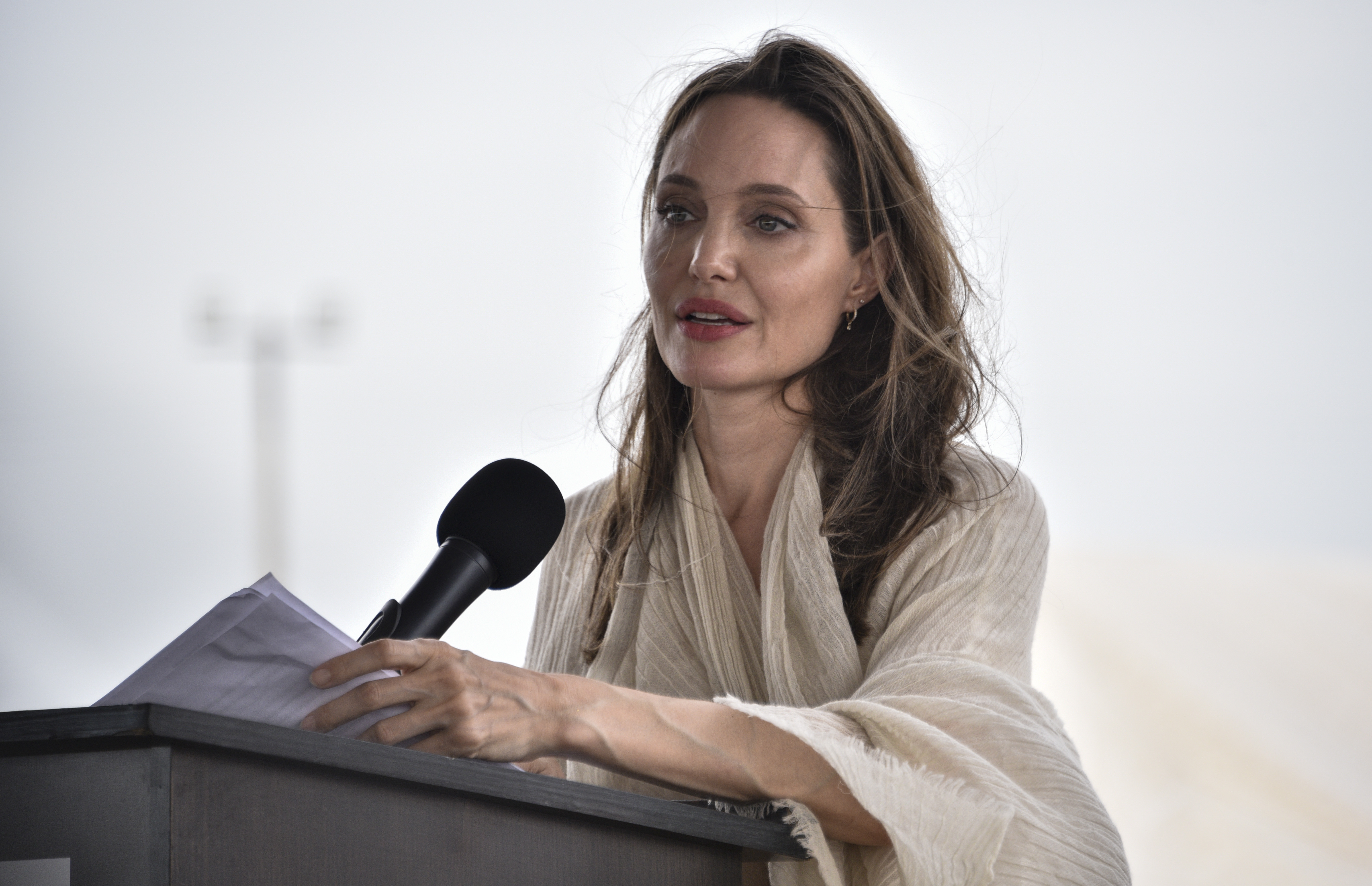 Angelina Jolie makes surprise visit to Ukraine, Ukraine