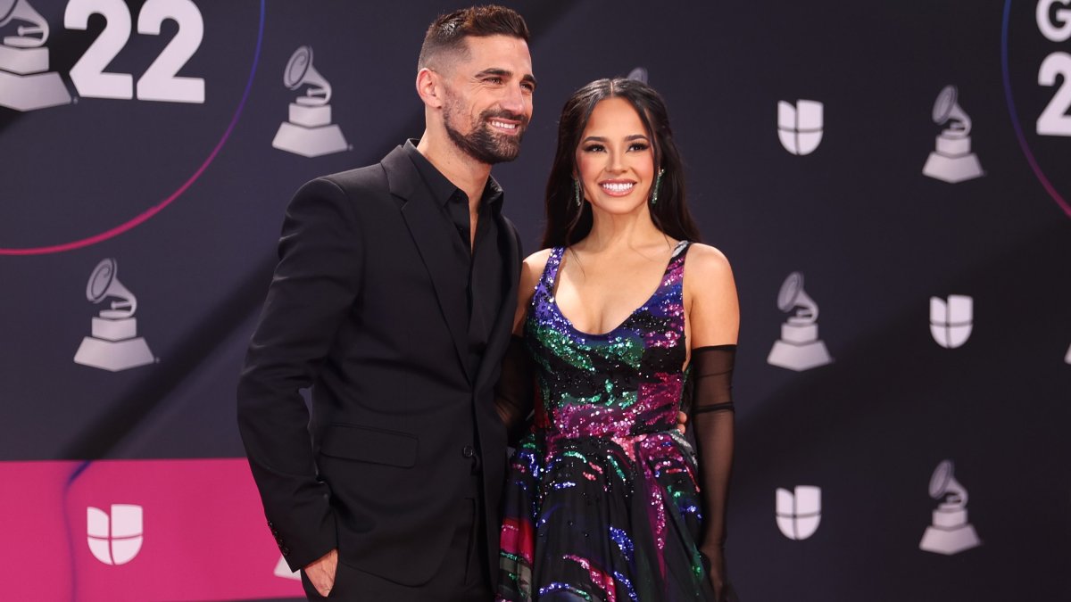 Becky G Is Engaged to Soccer Star Sebastian Lletget – NBC New York