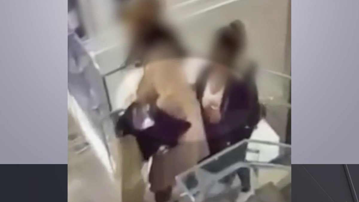 NYC Pickpockets: How to Avoid Becoming a Target – NBC New York - Vimarsana News