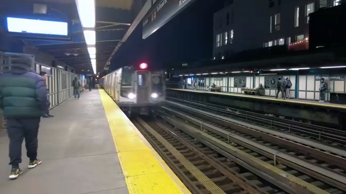 15-Year-Old Subway Surfer Dies in Fall at Brooklyn Station