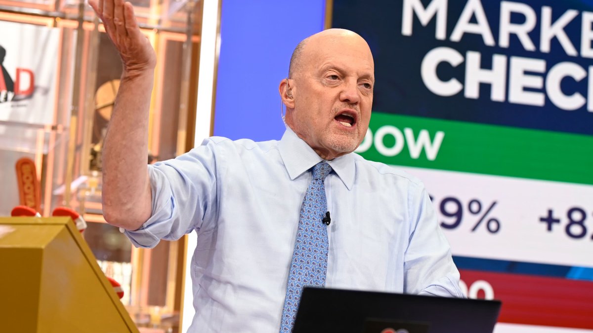 Jim Cramer Predicts These Ten S&P 500 Stocks Will Perform Well in 2023 - Vimarsana News