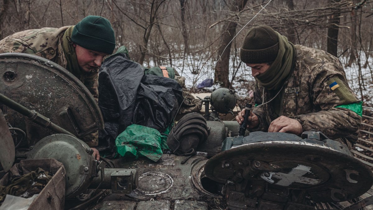 Ukraine War Live Updates: Helicopter Crash Was a Consequence of War, Zelenskyy Says; Russia Suspects U.S. Citizen of Espionage - Vimarsana News