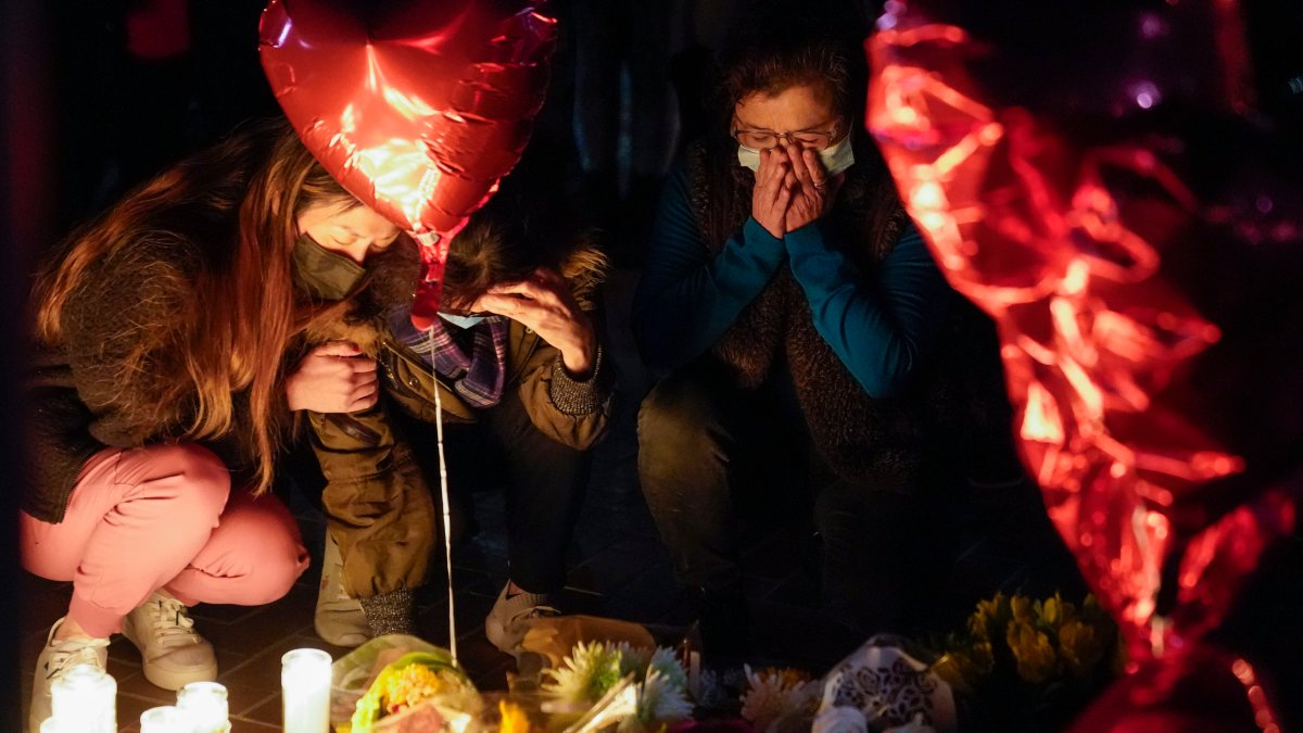 Are Americans Giving Up in the Battle Against Gun Violence? – NBC New York - Vimarsana News