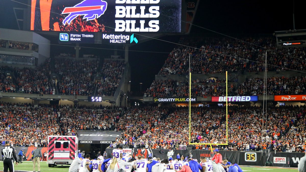 Buffalo Bills’ Damar Hamlin Injury Timeline and Updates NBC New York