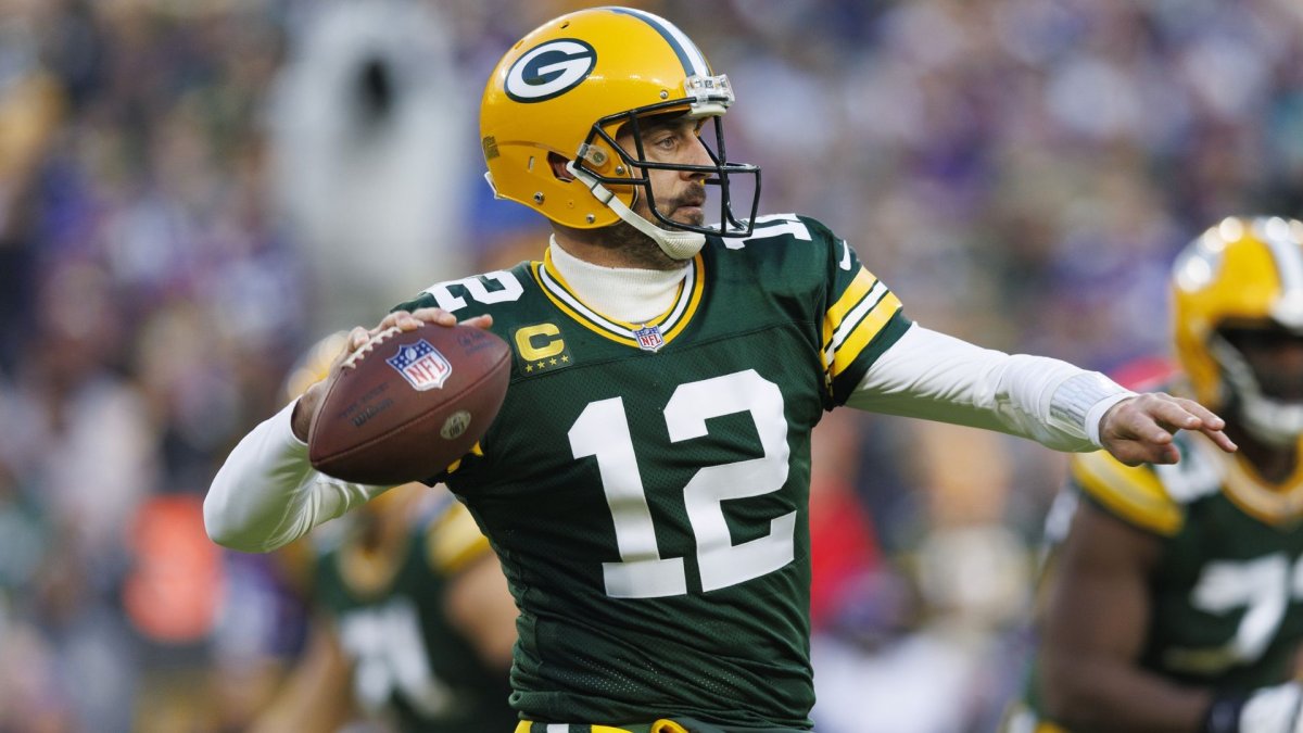 NFL Playoff-Clinching Scenarios: Everything to Know for Week 18 – NBC New York - Vimarsana News