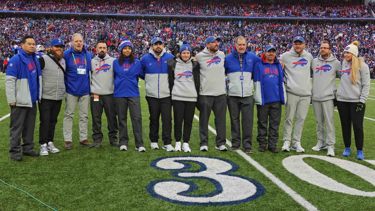 Buffalo Bills honor Damar Hamlin at Highmark Stadium