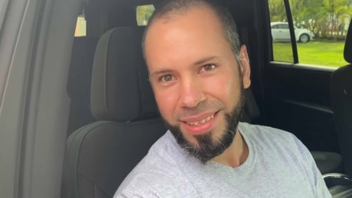 Cuban Pilot Behind Daring Flight to South Florida Released From Custody After Judge Grants Asylum – NBC New York - Vimarsana News