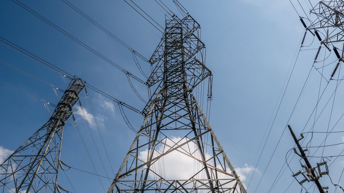 Why America's Outdated Energy Grid Is a Climate Problem - Vimarsana News