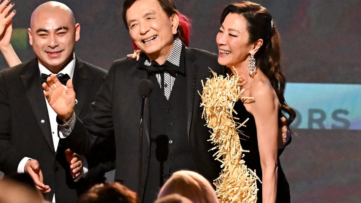 Why 94-Year-Old 'Everything Everywhere All at Once' Star James Hong Says He's Not Close to Retiring – NBC New York - Vimarsana News