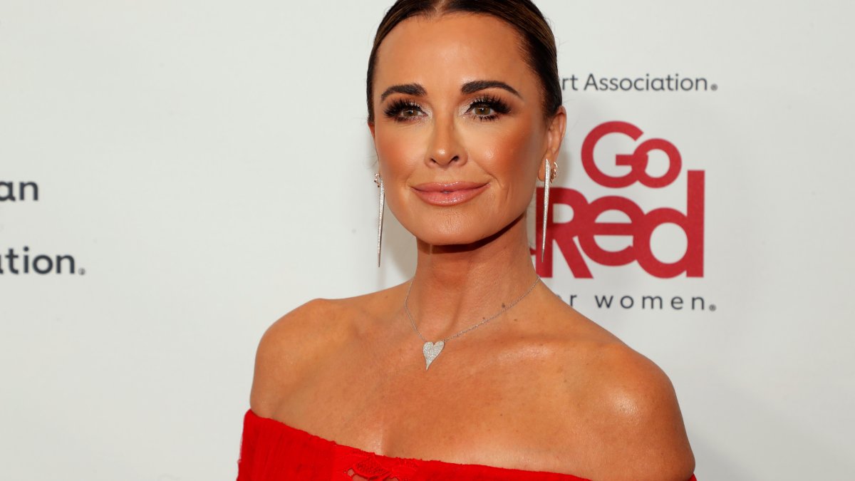 ‘RHOBH’ Star Kyle Richards Shares She’s Nearly 7 Months Sober