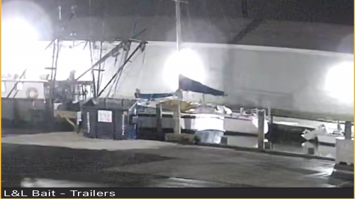 Harrowing Long Island Sailboat Explosion Caught on Camera – NBC New York