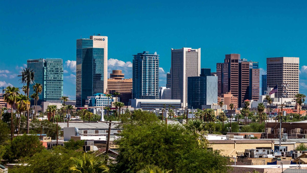 Protester Climbs Former Chase Tower in Phoenix, Taken Into Custody – NBC New York - Vimarsana News