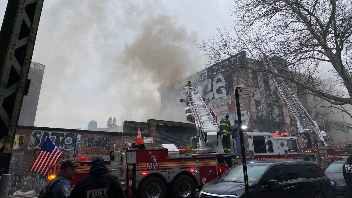 Brooklyn Fire Spews Smoke Over Williamsburg