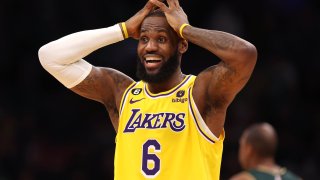 Billionaire LeBron James Is ‘the Cheapest Guy in the NBA,’ Won’t Pay for Elon Musk’s Twitter Blue