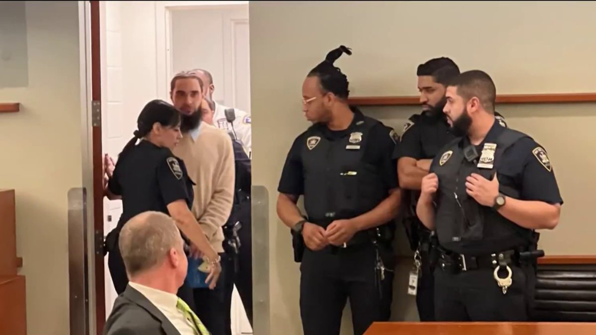 Man Who Hijacked FDNY Ambulance Found Guilty in Killing of EMT Yadira ...