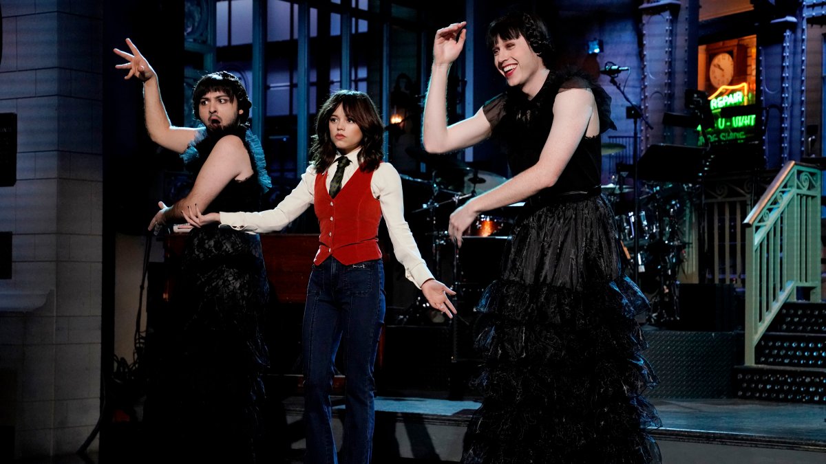 Jenna Ortega Does Viral ‘Wednesday’ Dance for ‘SNL’ Promo NBC New York