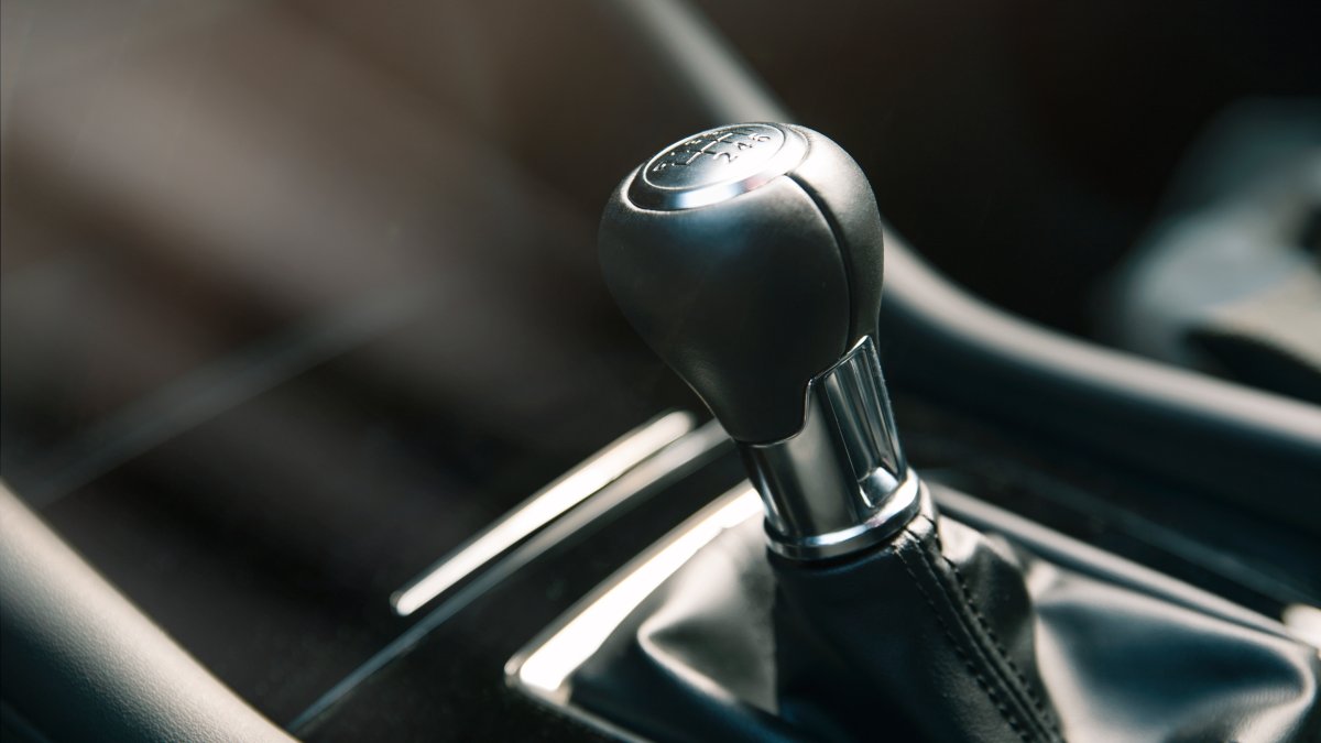 Teen Carjackers Caught After They Can't Drive Car's Stick Shift – NBC New York - Vimarsana News