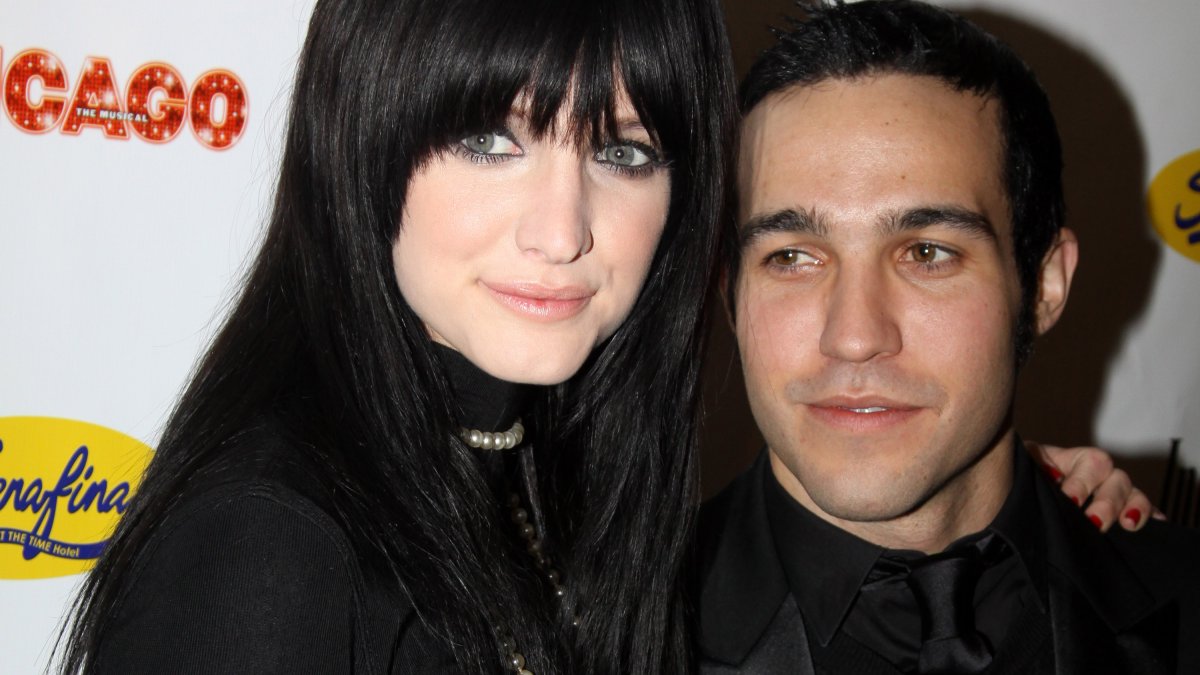 Pete Wentz Opens Up About Ashlee Simpson Divorce – NBC New York - Vimarsana News