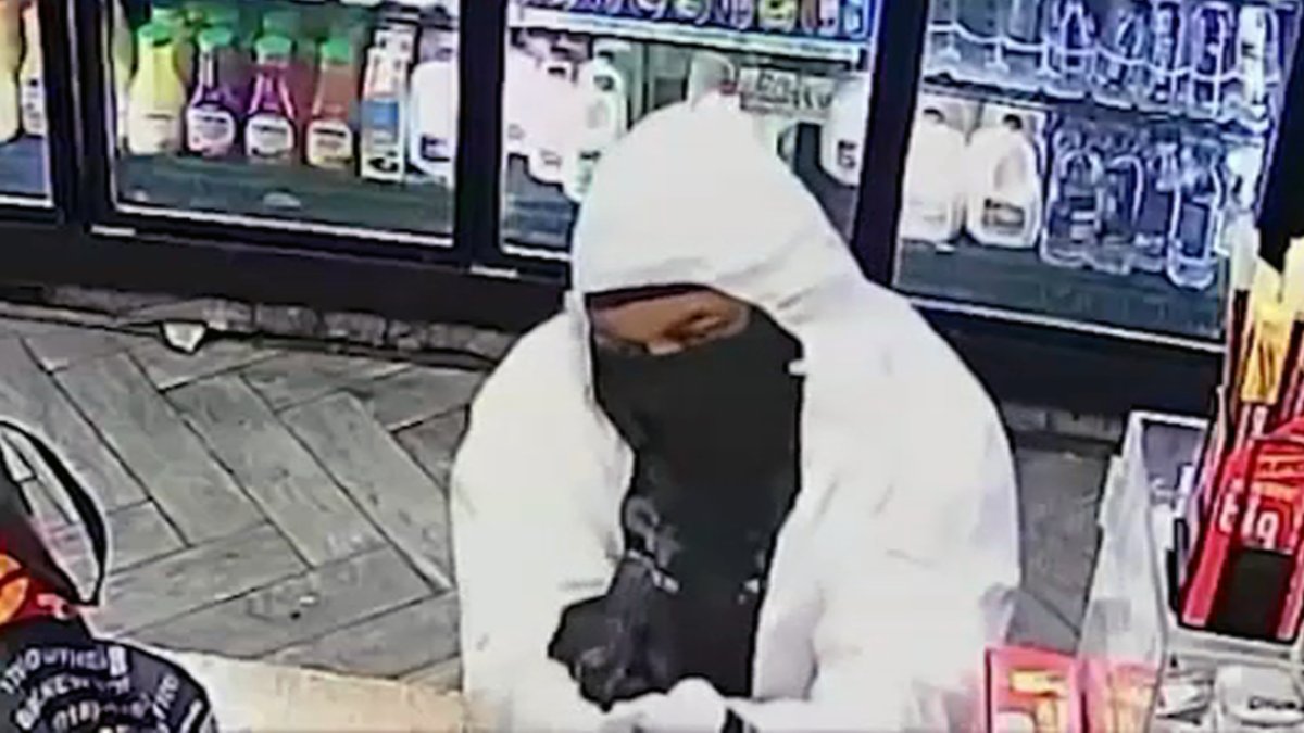 Manhattan Bodega Shooter Linked to Robberies in Brooklyn, Bronx: NYPD – NBC New York - Vimarsana News