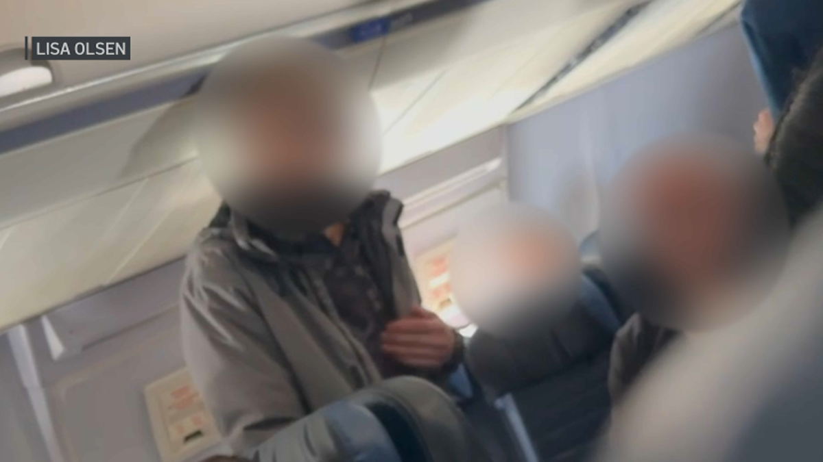 Passenger’s Video Shows Strange Mid-Flight Outburst, Attack on LA-to-Boston Flight