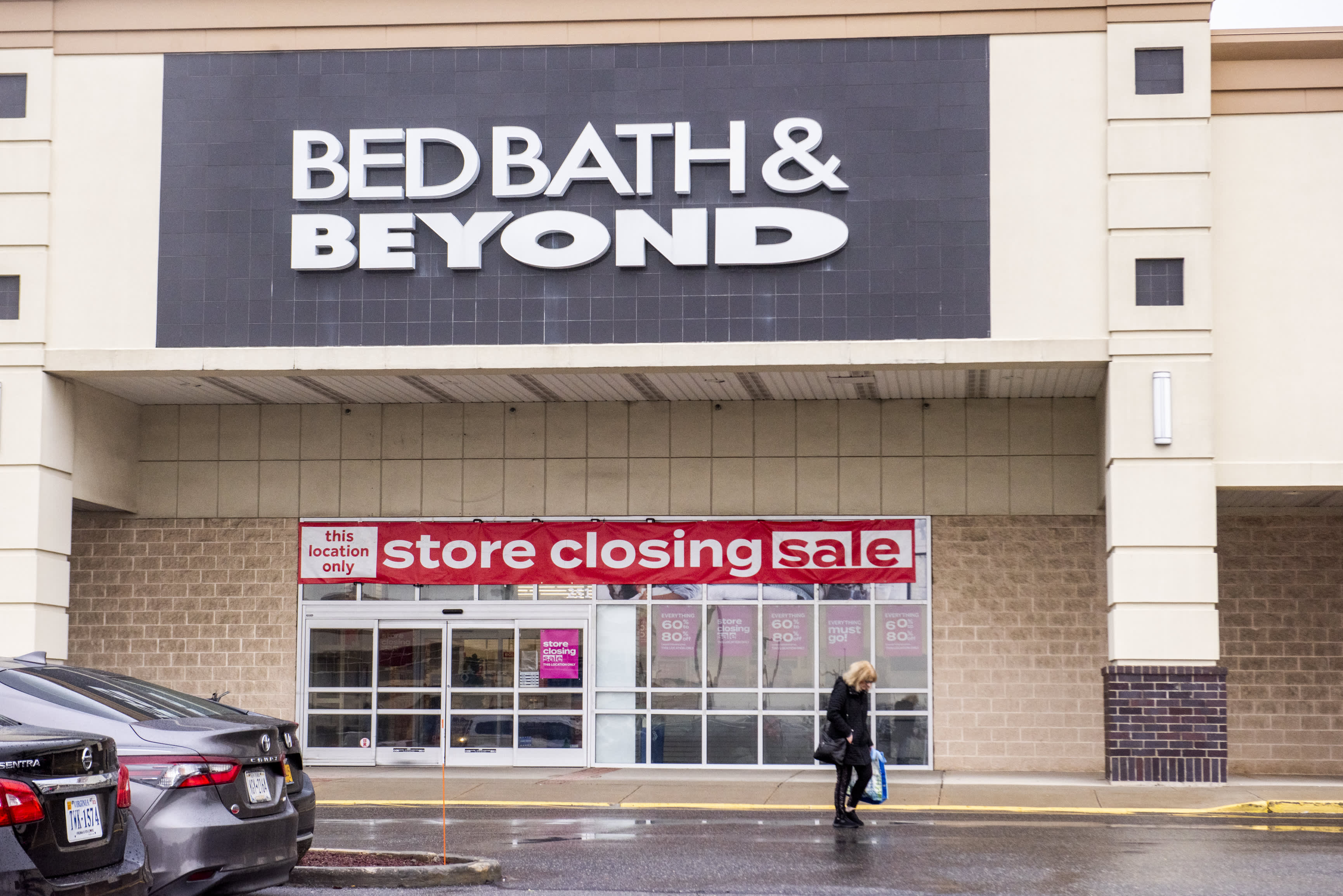 Bed, Bath & Beyond store closing sales start today following bankruptcy 
