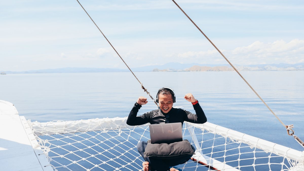 10 In-Demand Work-From-Anywhere Jobs Companies Are Hiring for Now—Many Pay Over $100K - Vimarsana News