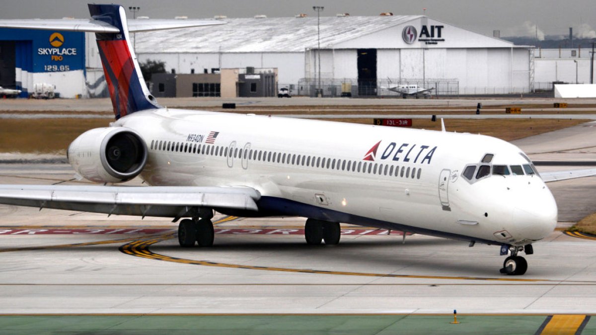 Minnesota Man Sent to Prison for Striking Delta Flight with Laser – NBC New York - Vimarsana News