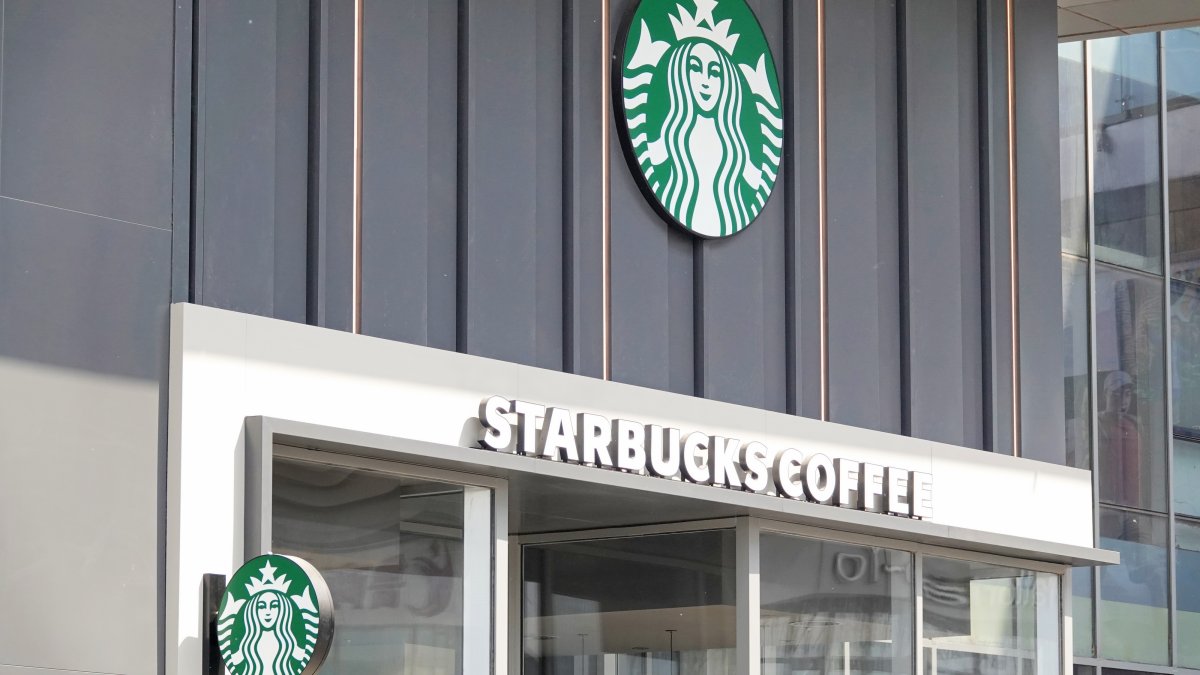 Man Sentenced for Leaving Nooses, Harassing Starbucks Workers - Vimarsana News