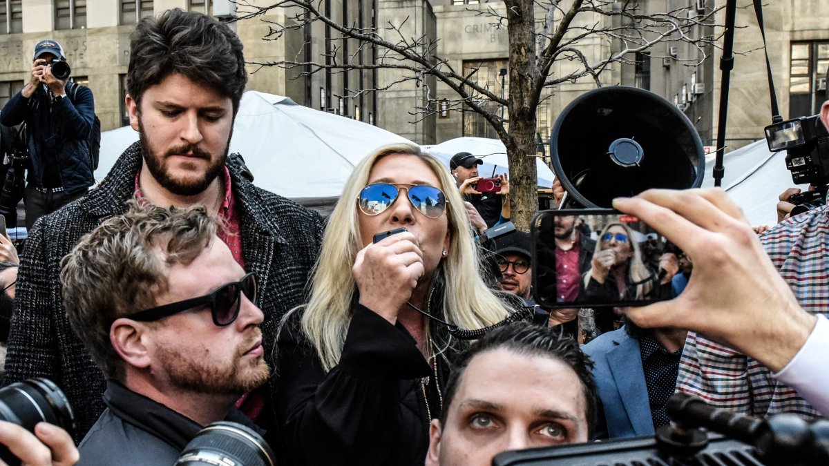 Trump Protest Outside NYC Arraignment Attracts MTG, George Santos – NBC New York - Vimarsana News